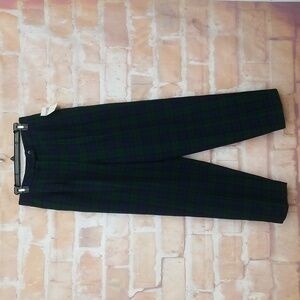 NWT Women's Joan Leslie pants. Size 14. Colors blue green black. Plaid.